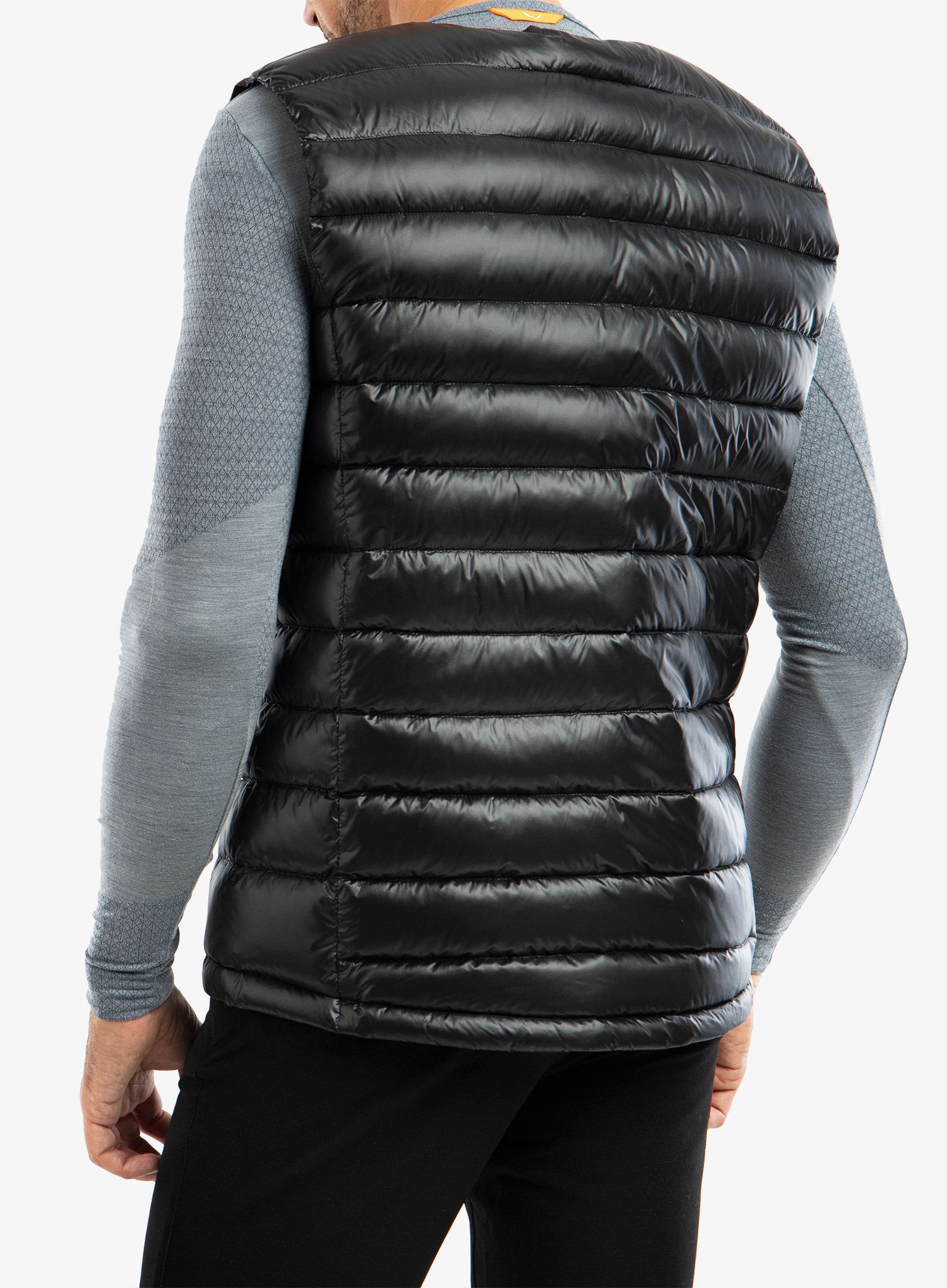 Daunenweste Pajak Shadow V-Neck - black