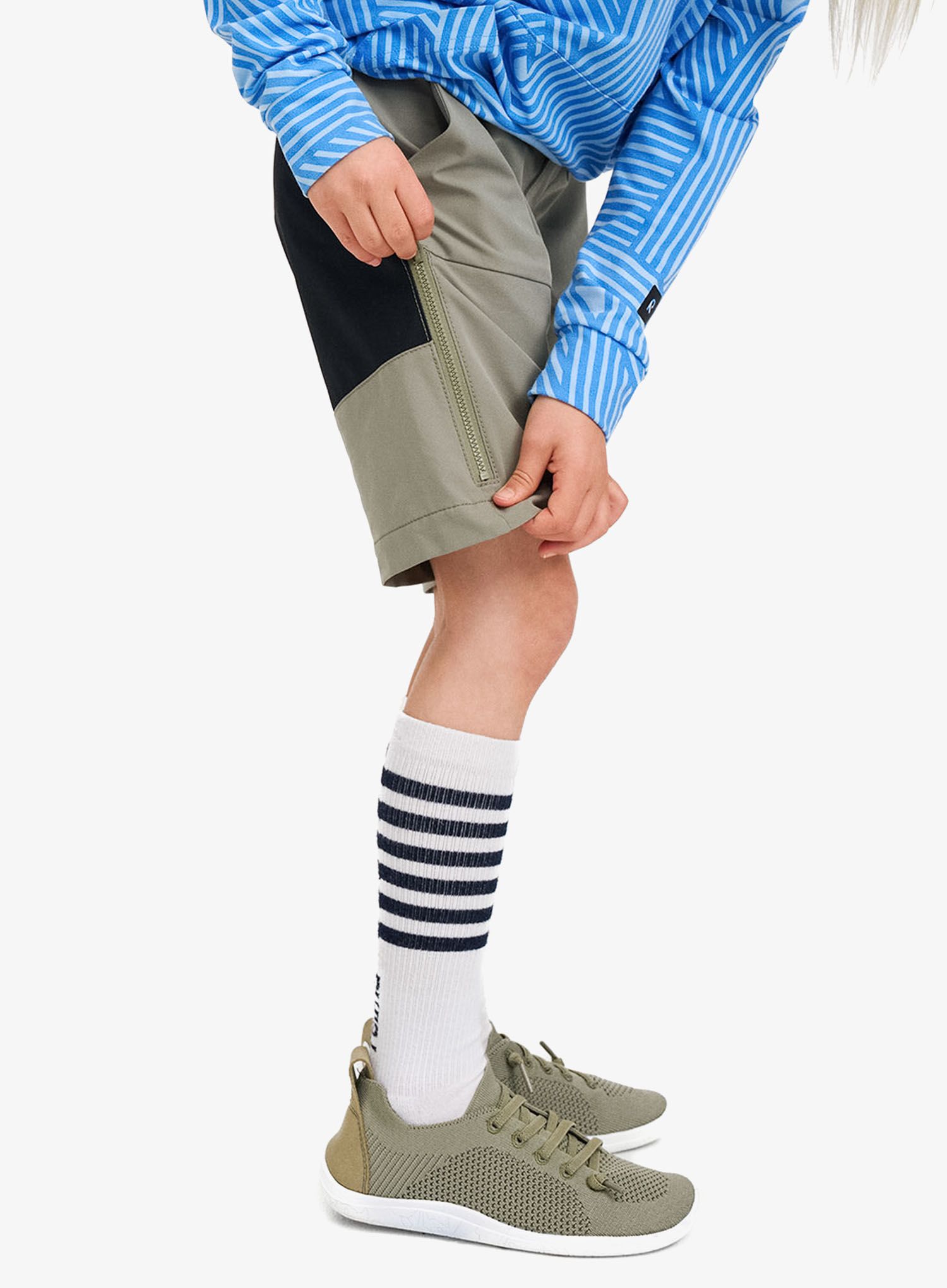 Shorts für Kinder Reima Vaelsi - greyish green