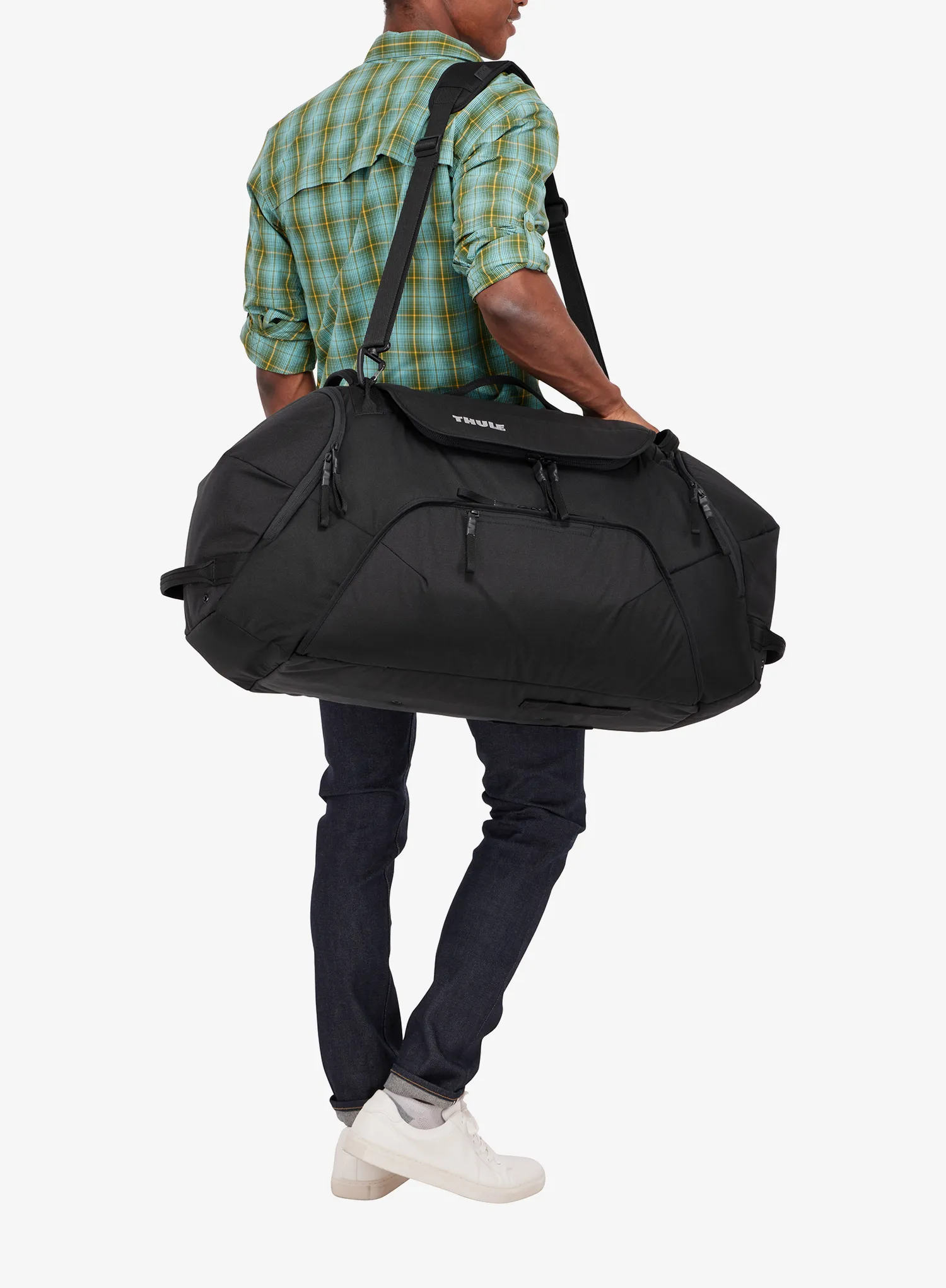 Reisetasche Thule Roundtrip Snow Duffel 80 L - black