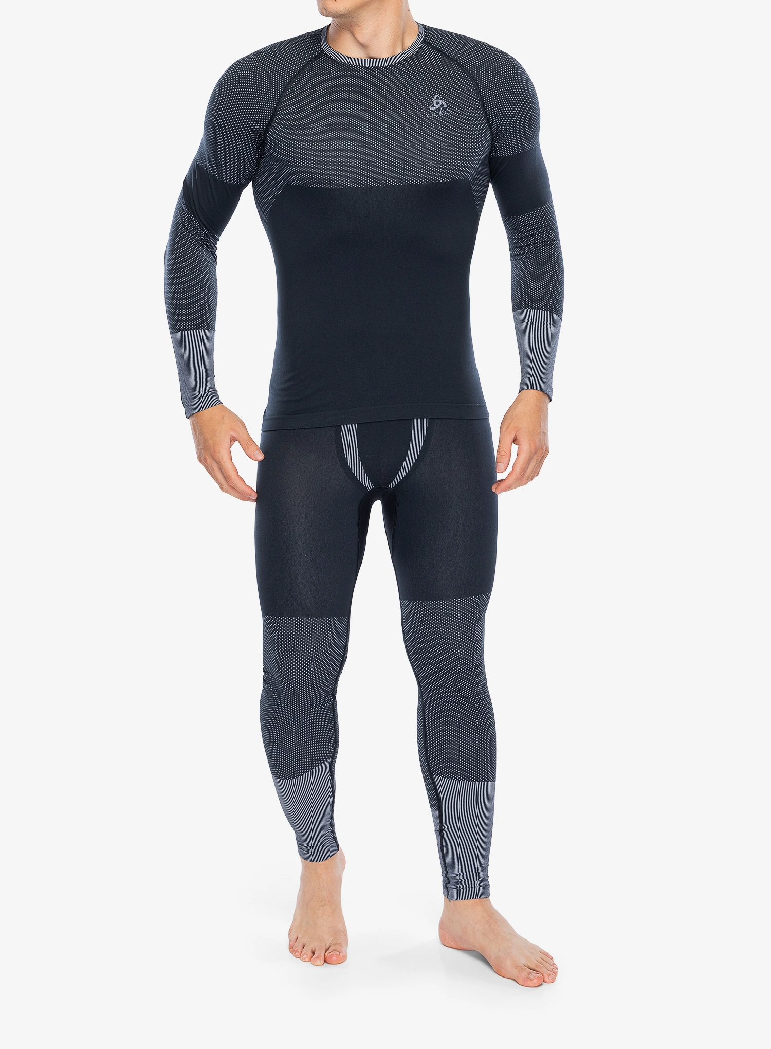 OdloFundamentalsPerformanceWarmSetLong_darksapphire_470.webp