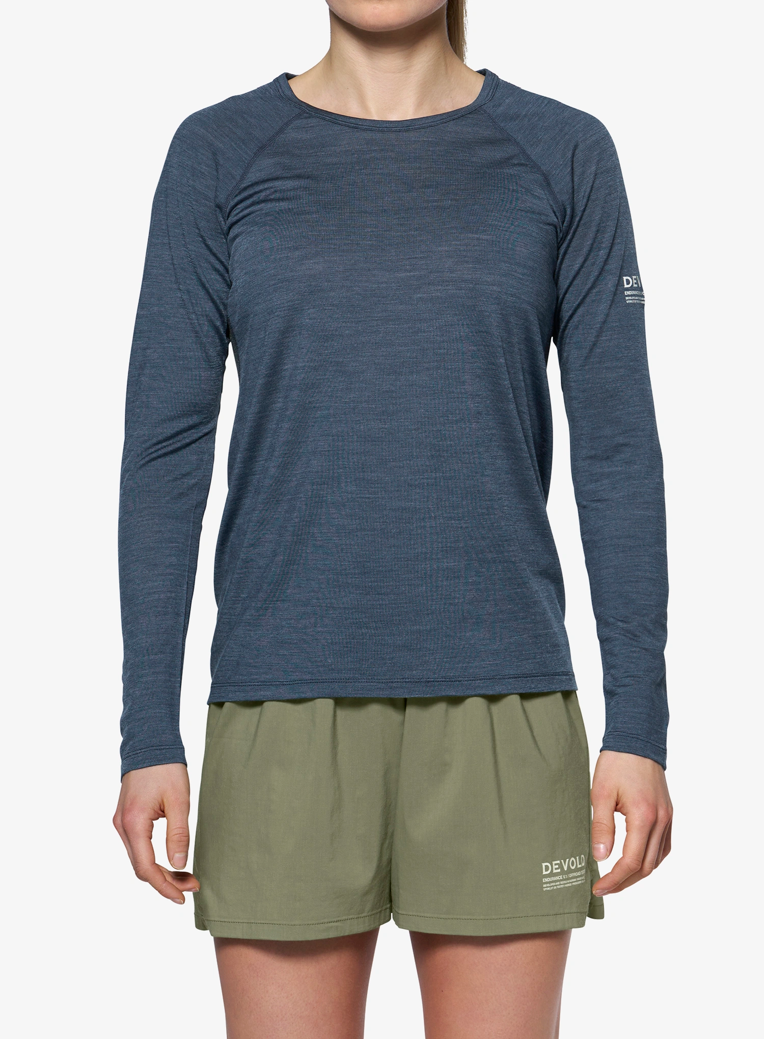 qweDevoldEnduranceMerino130Shirtnight7028567731413a.webp