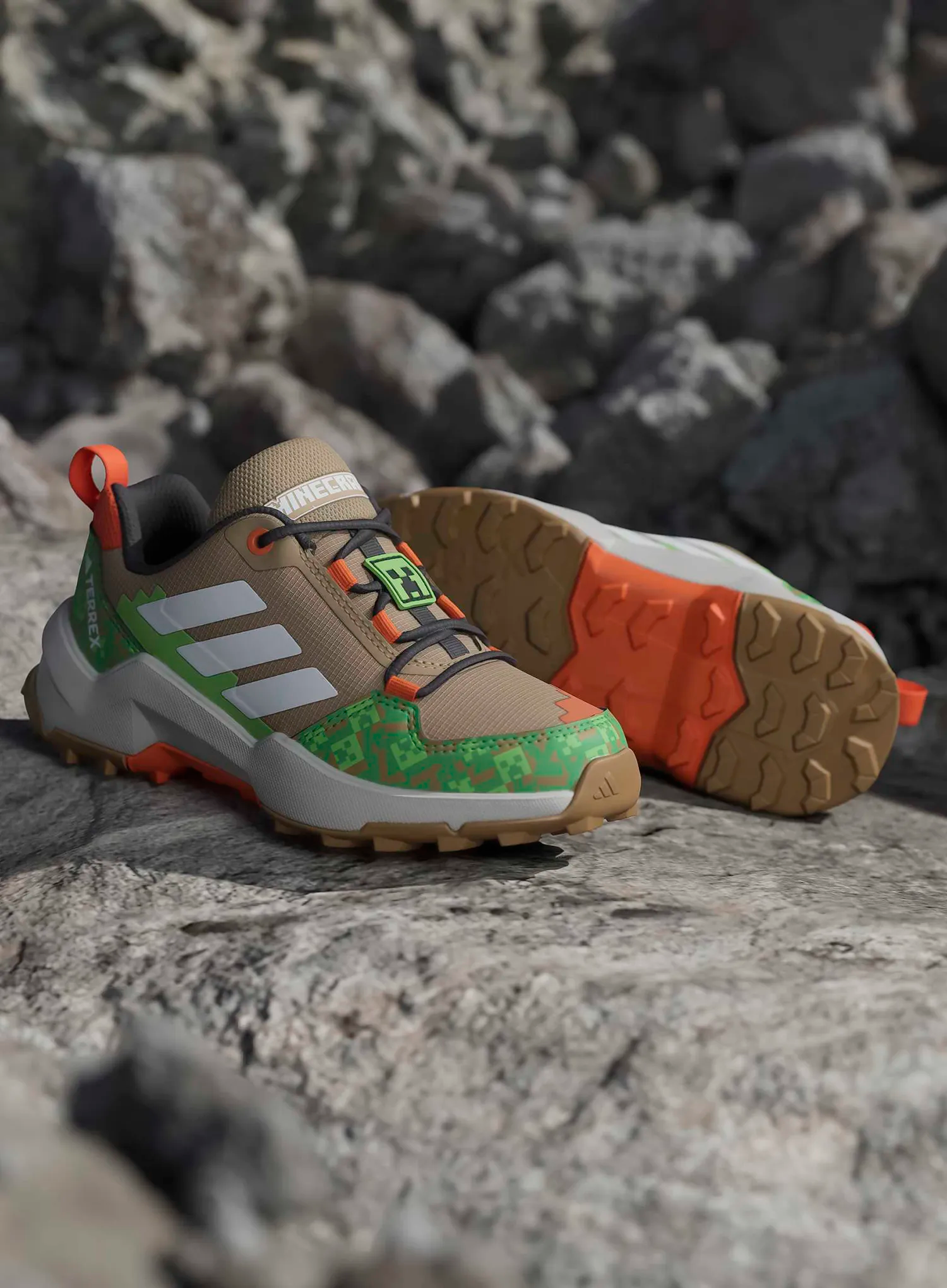 Kinderschuhe adidas TERREX Minecraft AX4R  - cardboard/white/impact orange