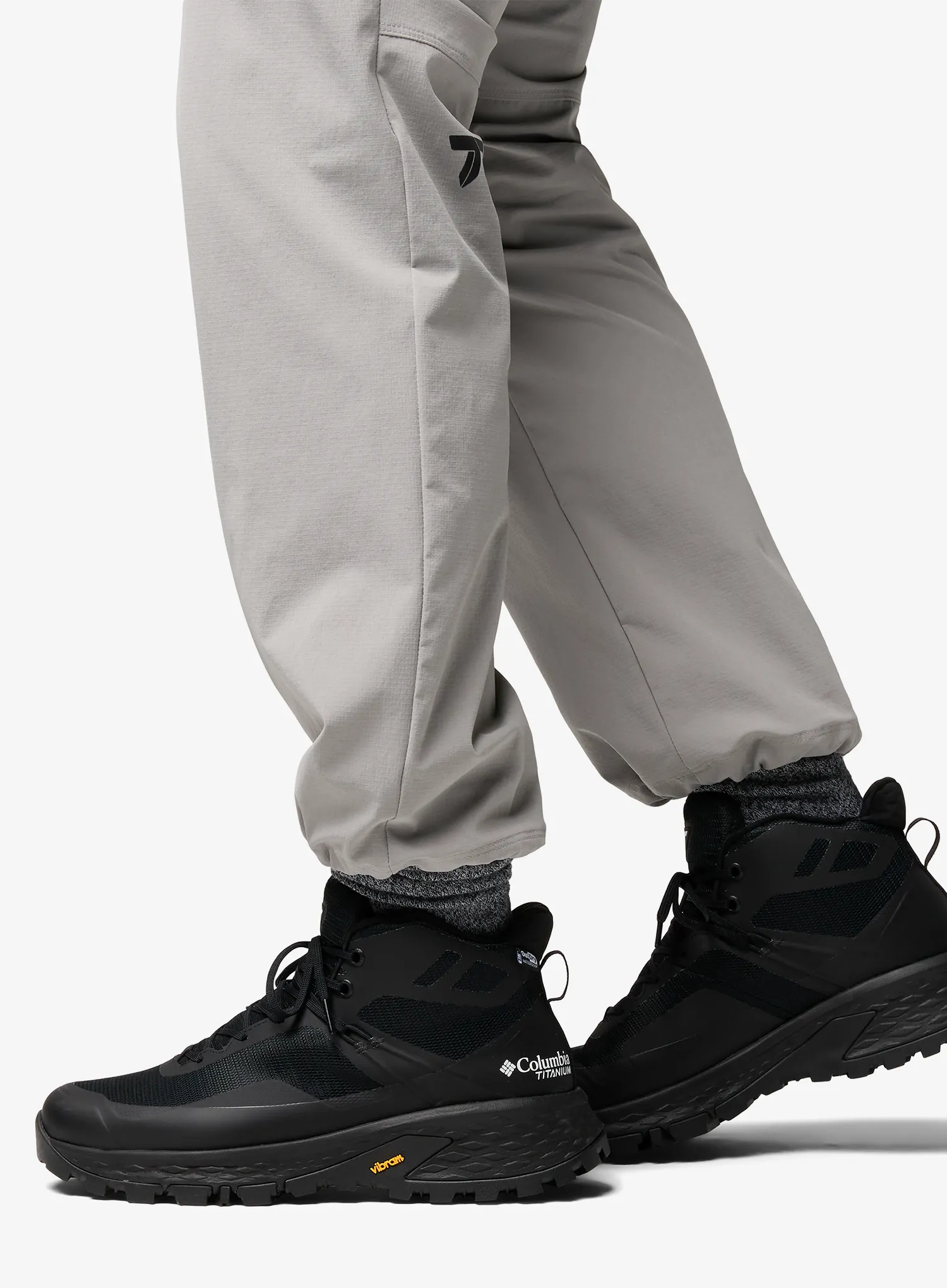 Schuhe Herren Columbia Tellurix Titanium Outdry Mid - black/black