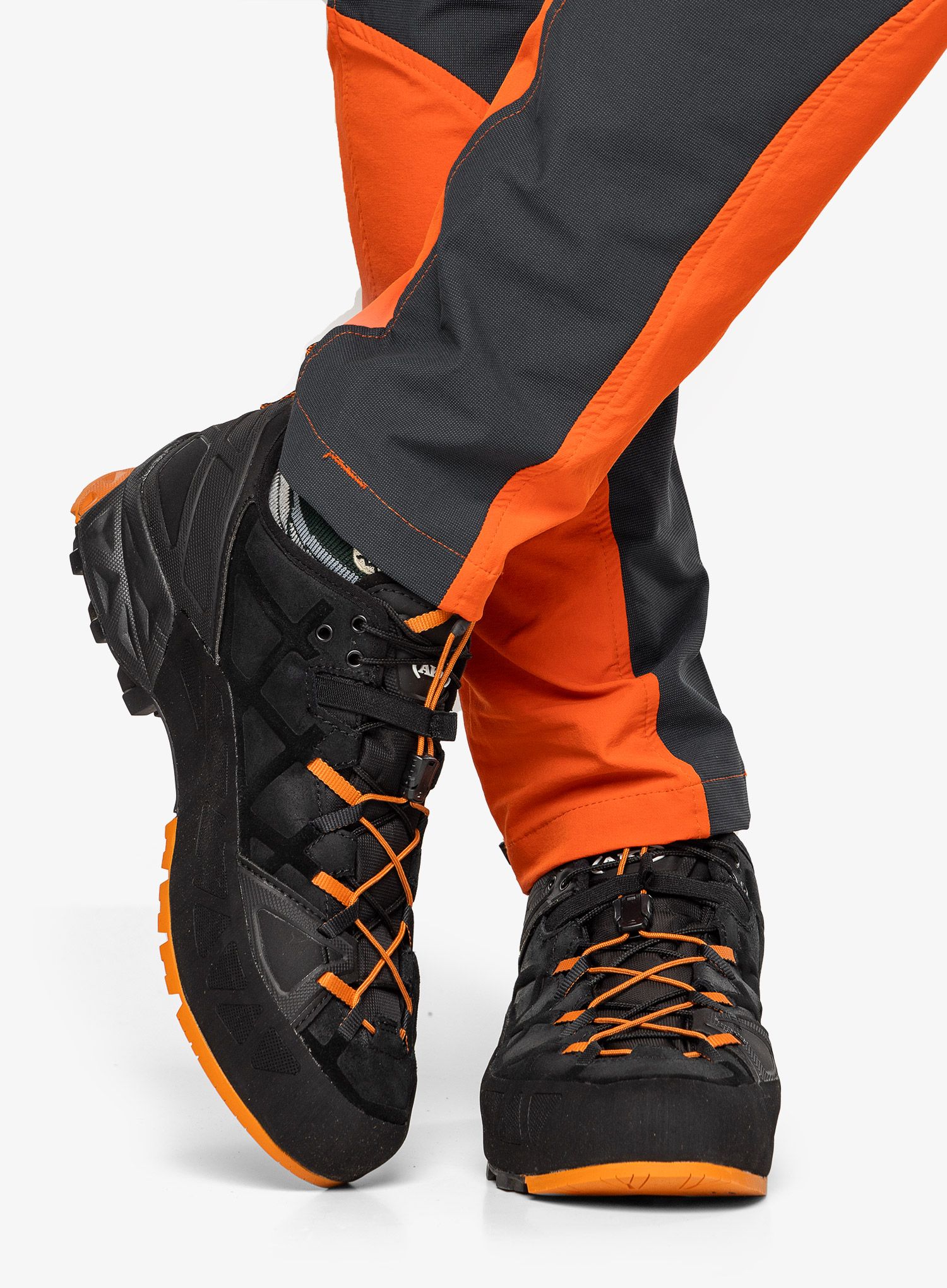 Zustiegschuhe Herren AKU Rock DFS GTX - black/orange