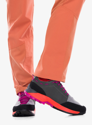 Zustiegschuhe Damen La Sportiva Tx Guide Leather - grey/cherry tomato
