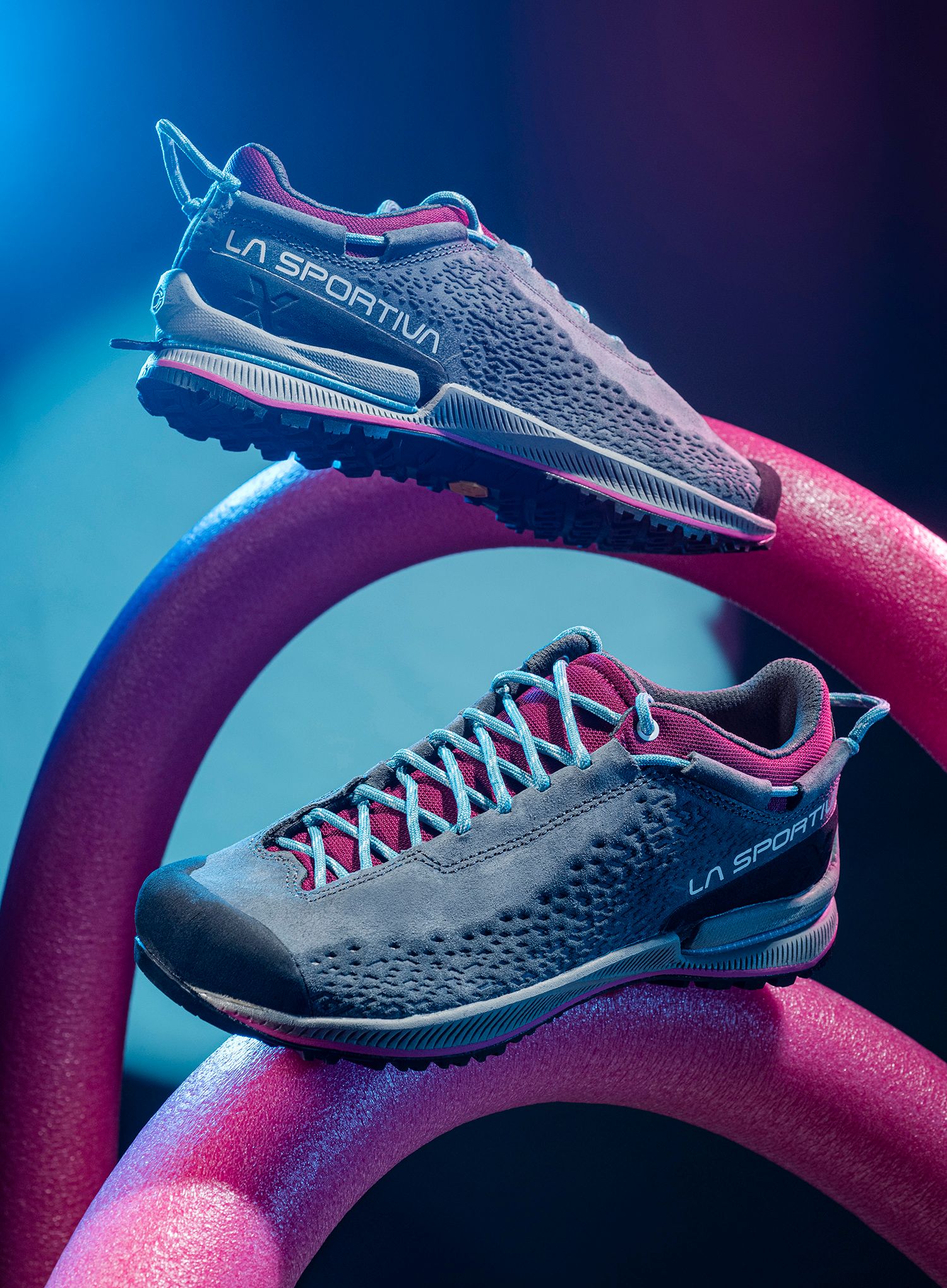 Zustiegschuhe Damen La Sportiva TX2 Evo Leather - carbon/red plum