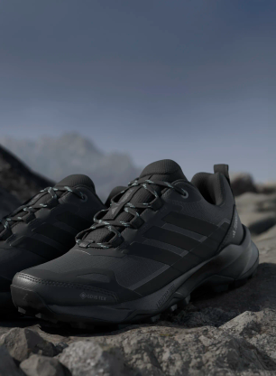 Wanderschuhe Damen adidas TERREX Skychaser AX5 GTX - carbon/core black/flash aqua