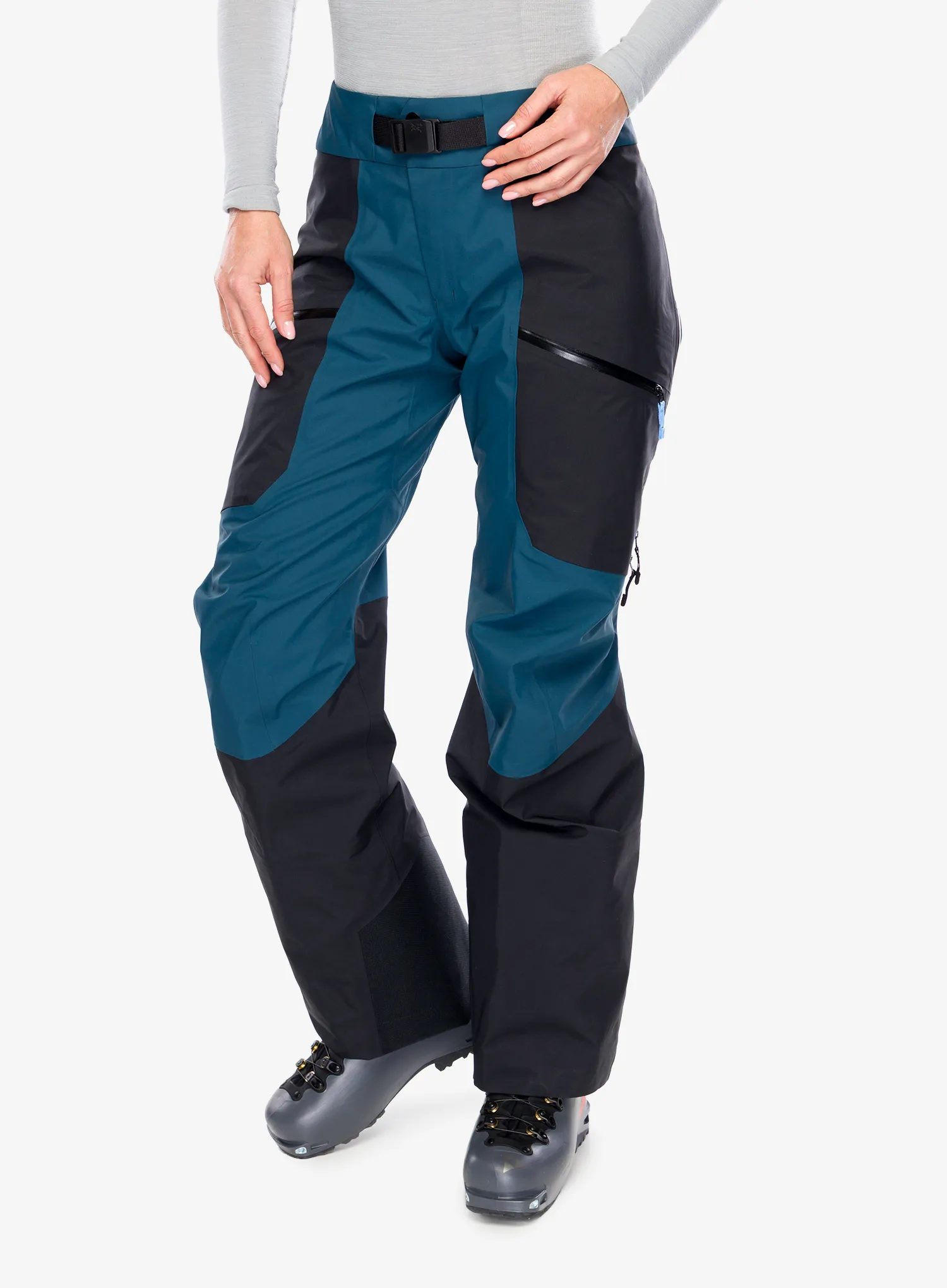 _ArcteryxSentinelJacket_midnightArcteryxSentinelPantmidnightfrost623555759300a.webp