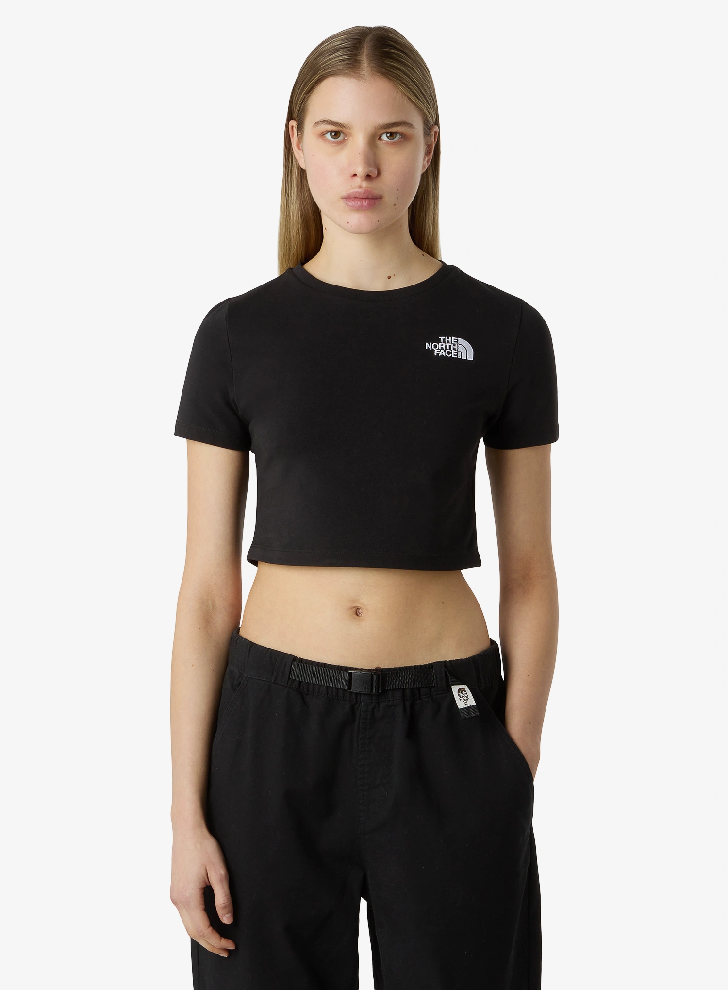 TheNorthFaceEssentialCroppedSlimShortSleeveTee_tnfblack_821.webp