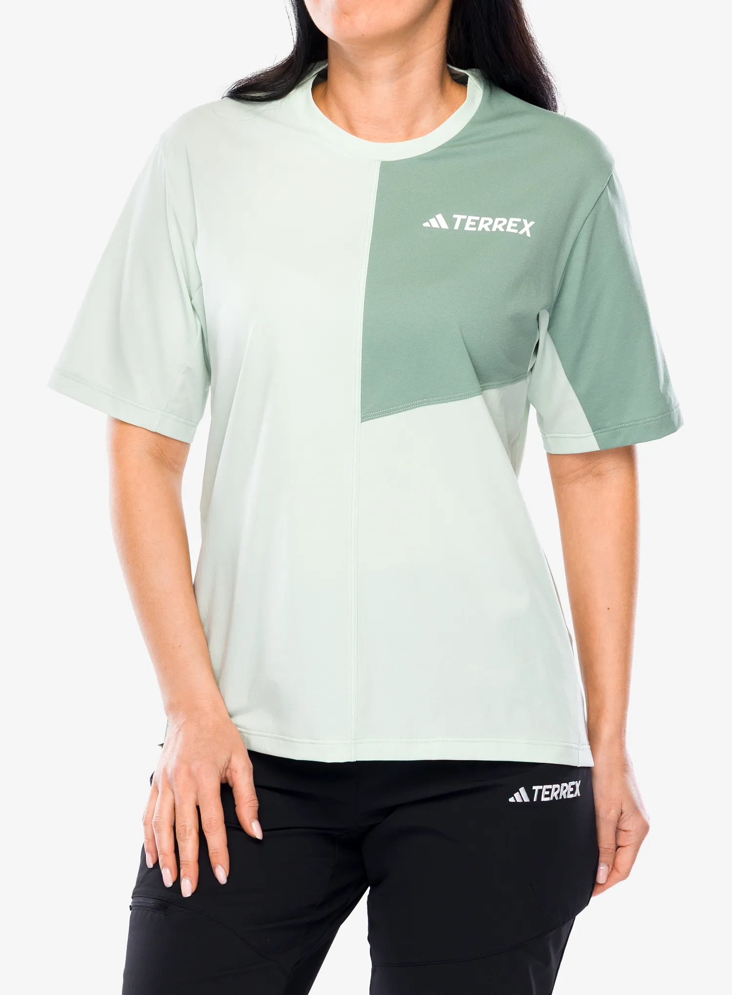 adidasTERREXMultiTee_linengree4067891263828a.webp