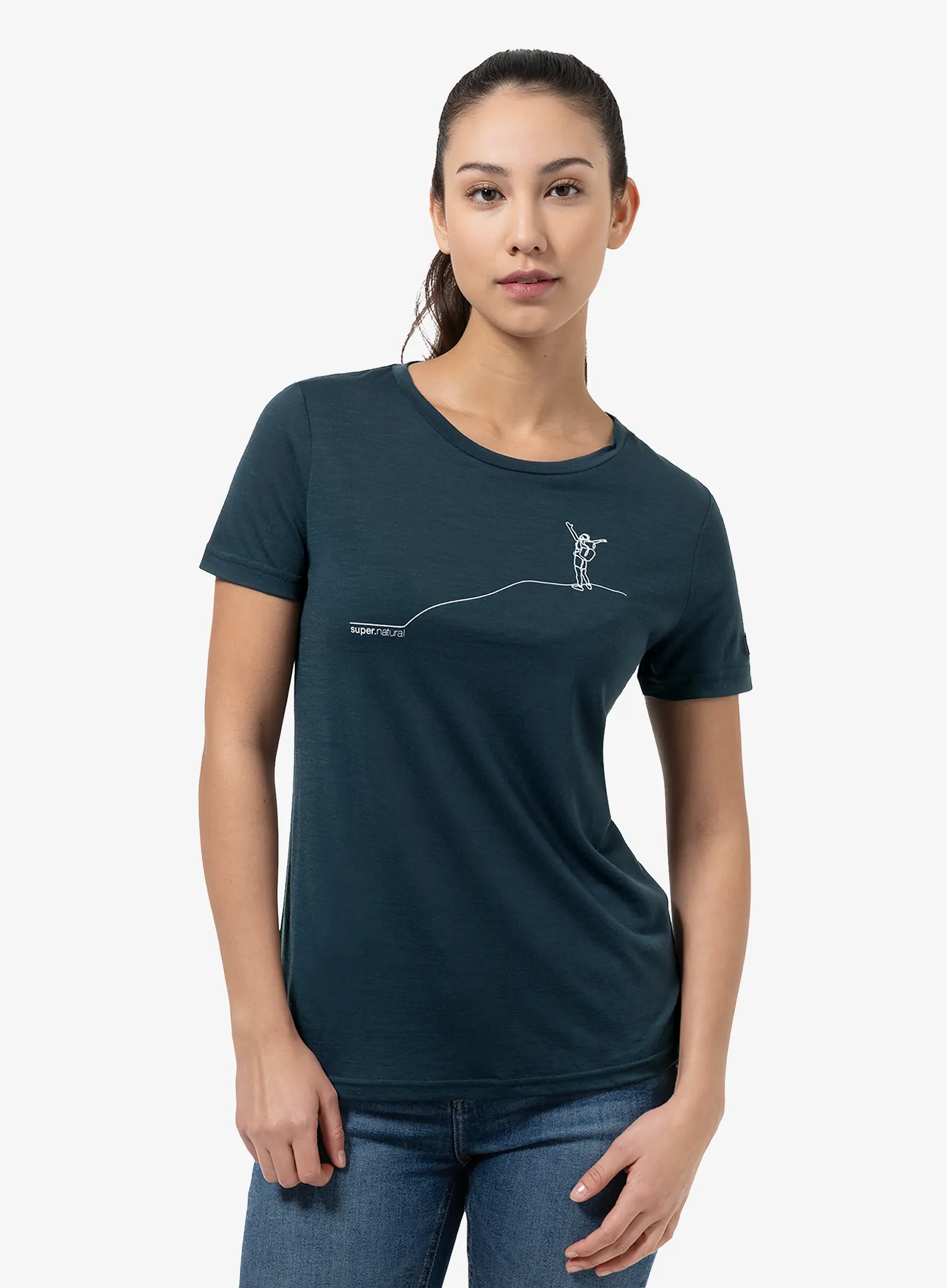 Super_naturalBerggluckTee_blueberryfeathergrey_fw26_7630308315112_1_017.webp
