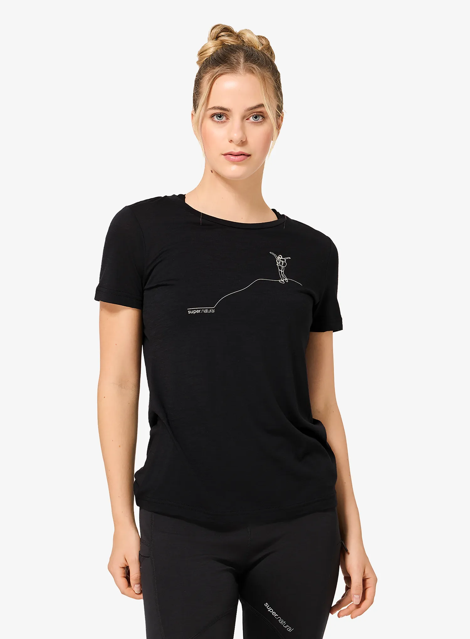 Super_naturalBerggluckTee_jetblackfeathergrey_fw26_7630310481157_1_106.webp