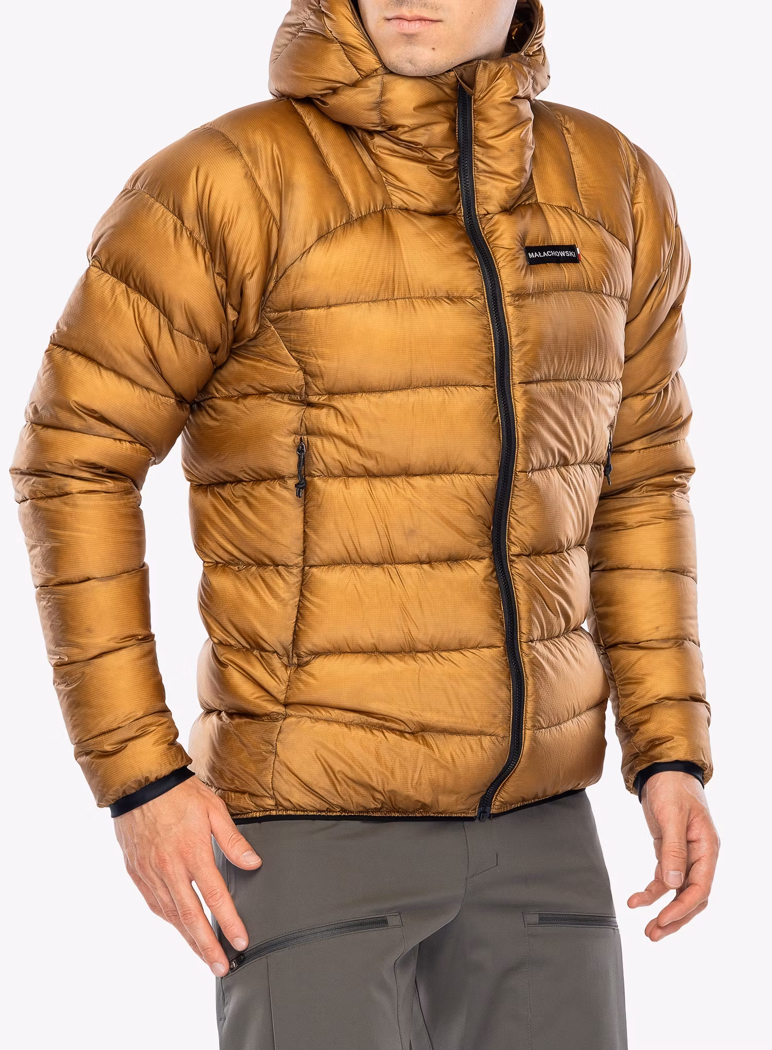 Ma_achowskiZionUltralight_brass_202.webp