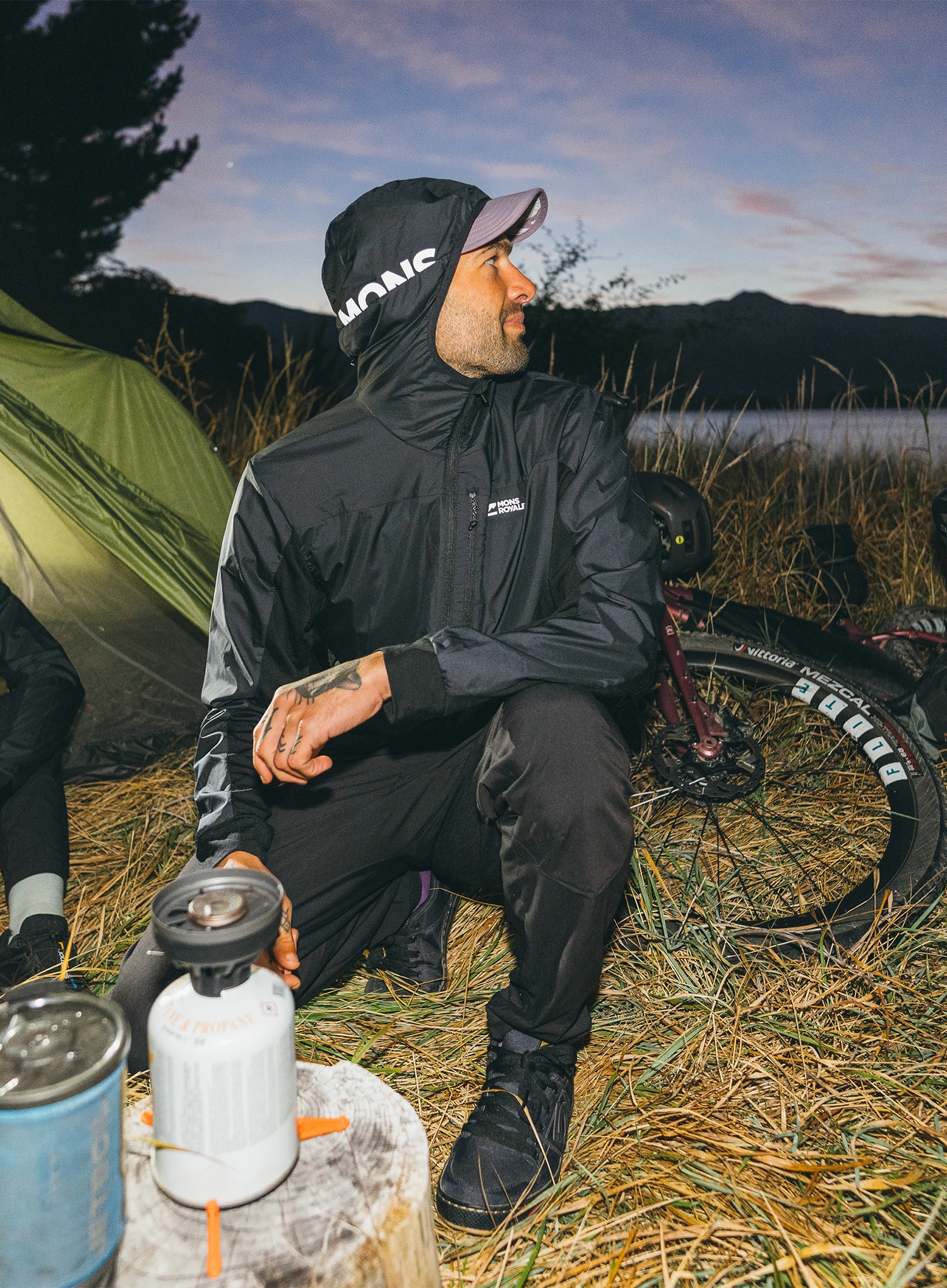 Fahrradjacke Mons Royale Diversion Merino Wind Jacket - black