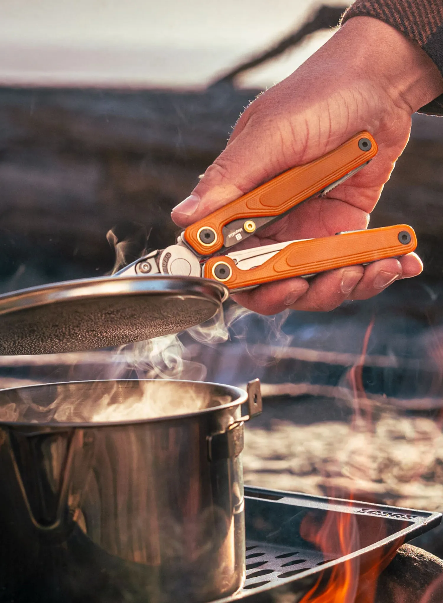 Multifunktionswerkzeug Leatherman Wave Alpha + Free Bit Kit - canyonland