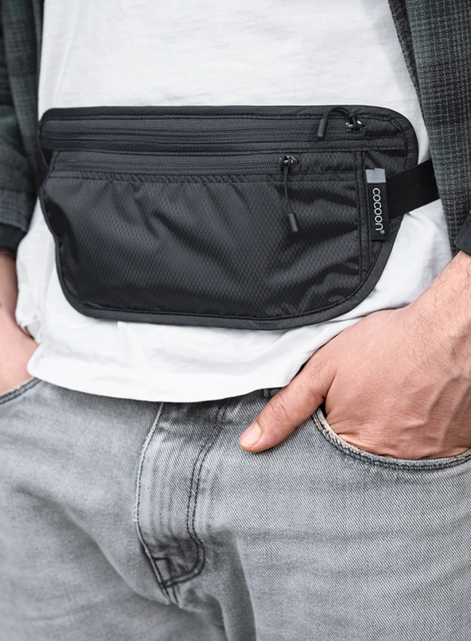 Hüfttasche Cocoon Travel Waist Wallet - phantom black