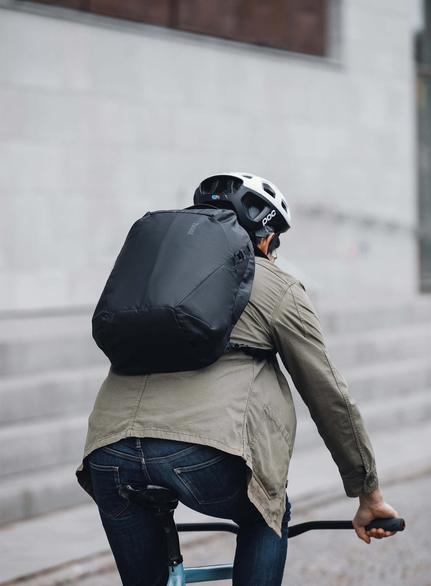 Diebstahlsicherer Rucksack Thule Tact Backpack 21 L - black/black