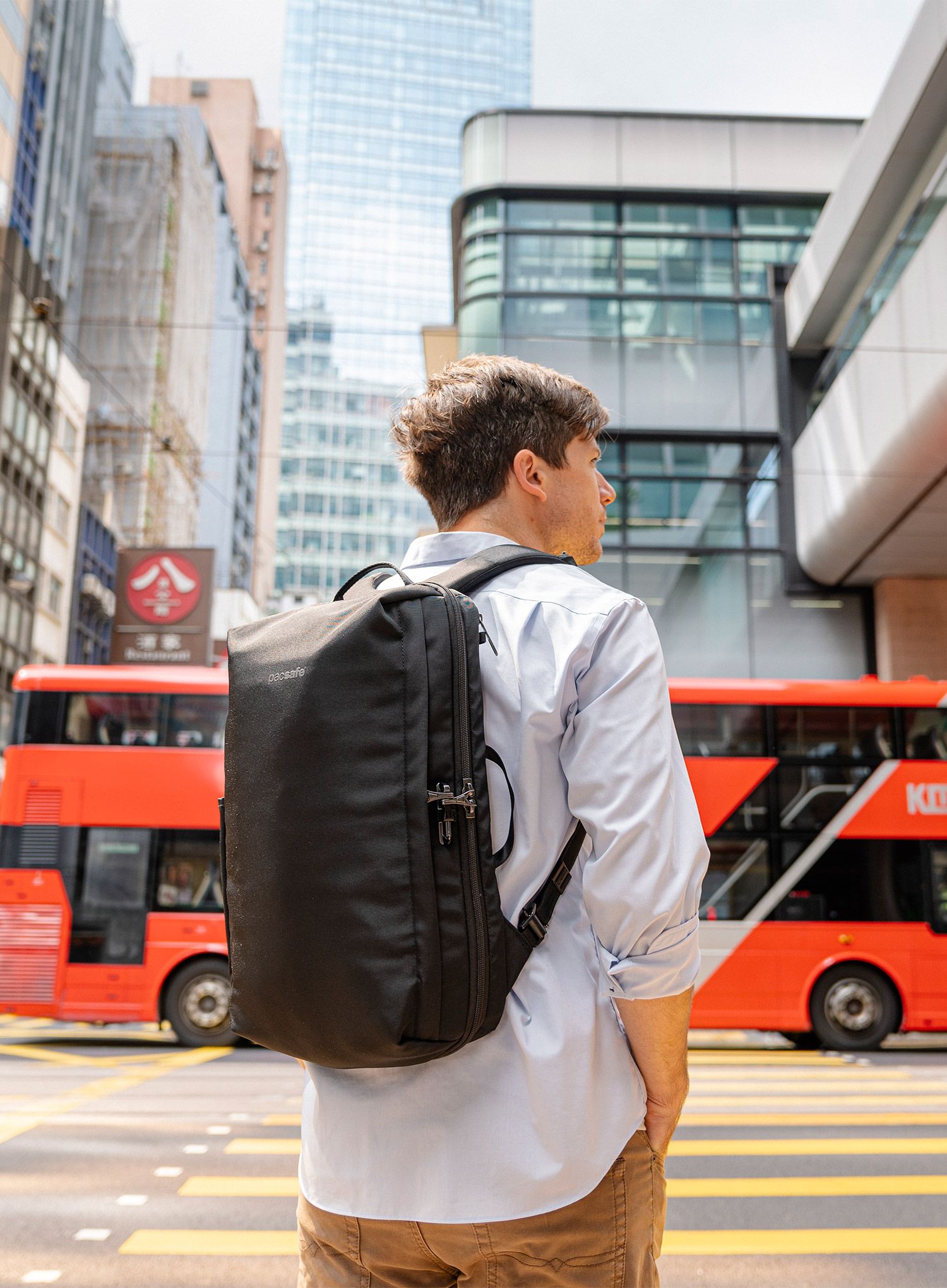 Tagesrucksack Pacsafe X 16 Commuter Backpack - black
