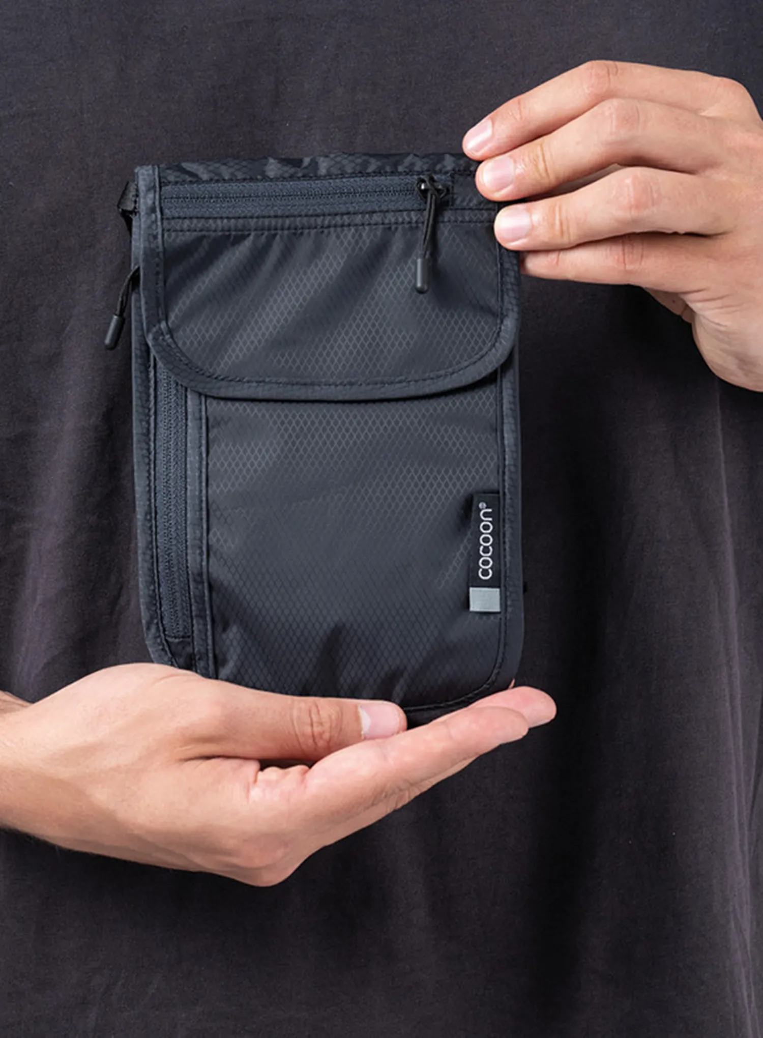 Brustbeutel Cocoon Travel Neck Wallet - phantom black