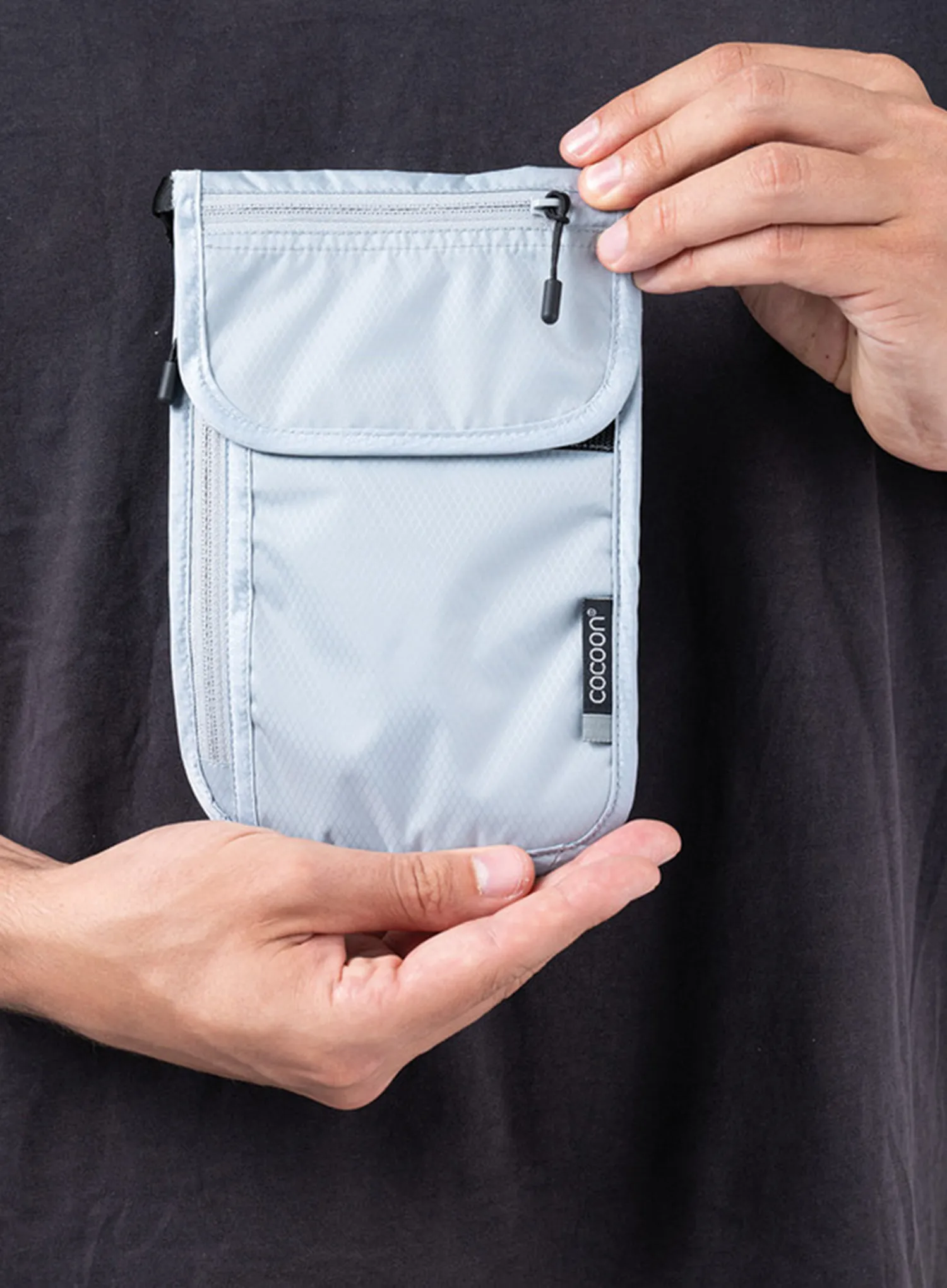 Brustbeutel Cocoon Travel Neck Wallet - star grey