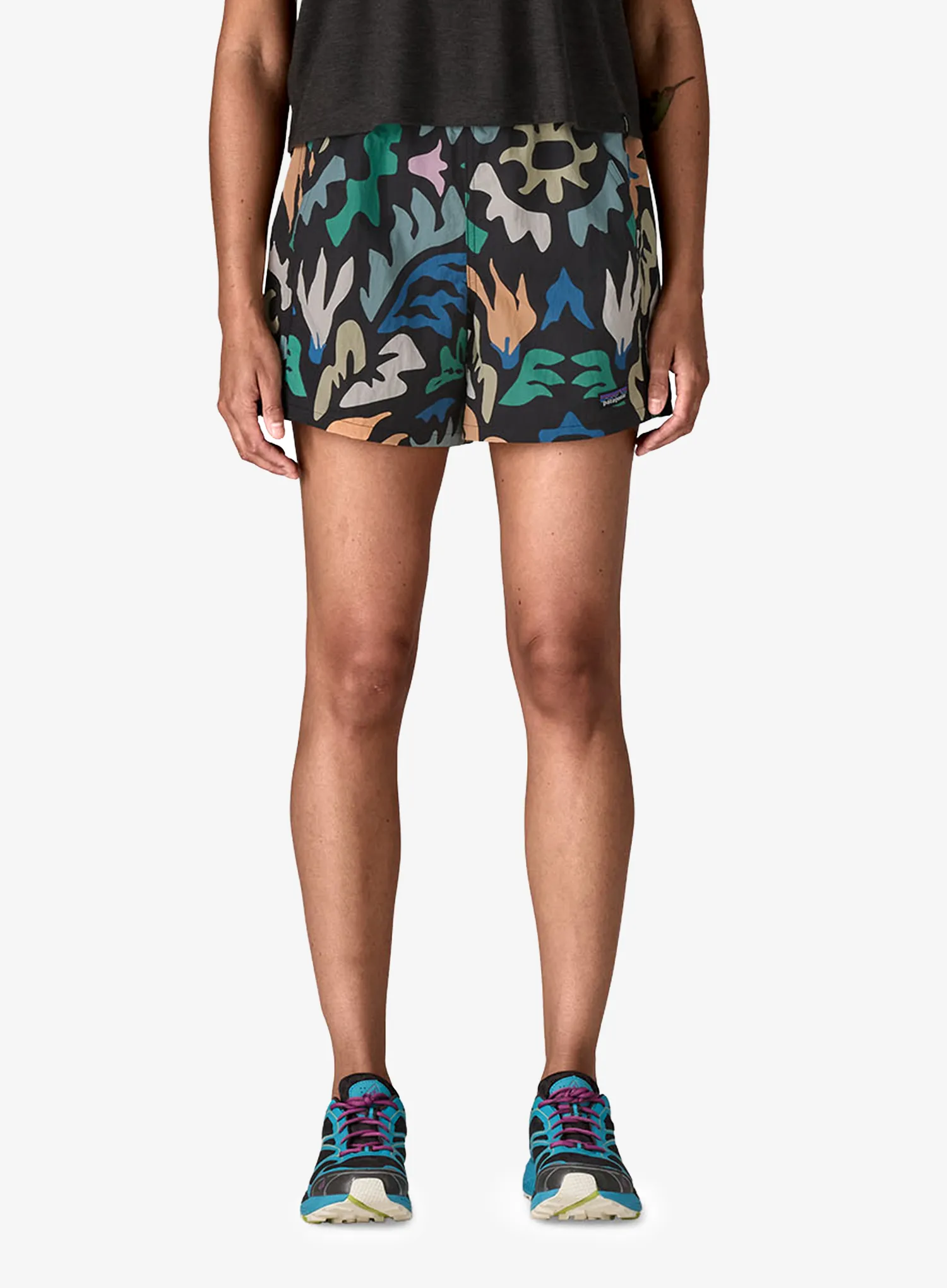 qwePatagoniaBaggiesShorts5kaleidoblack198077652311a.webp