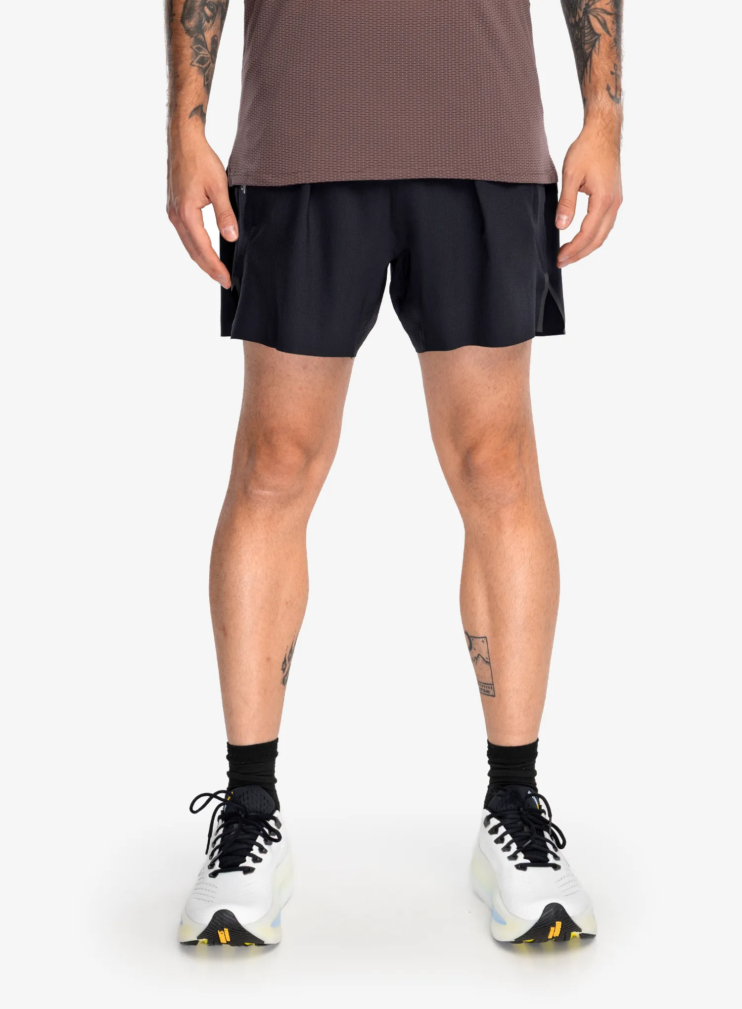 BrooksCascadia2in1Short_black_fw26_195394838961_1_483.webp