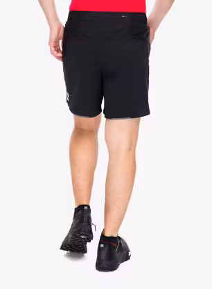 Laufshorts The North Face Summit Pacesetter 7in Short - tnf black