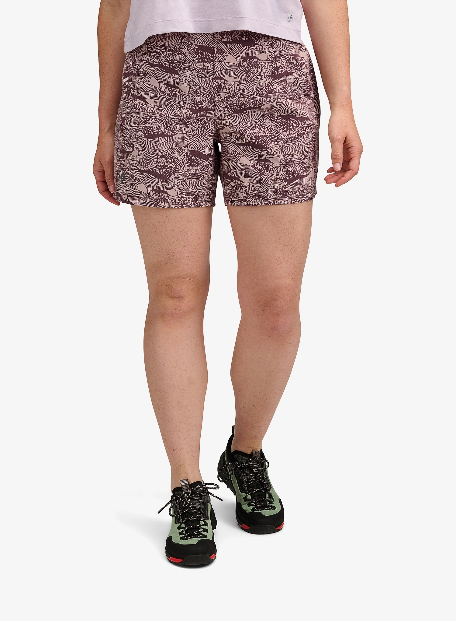 qweBlackDiamondSierraShortsrockgardenfig793661728429a.webp