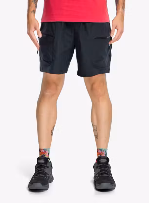 PeakPerformanceOutdoorCargoShorts_black_ss26_7333269861307_1_091.webp