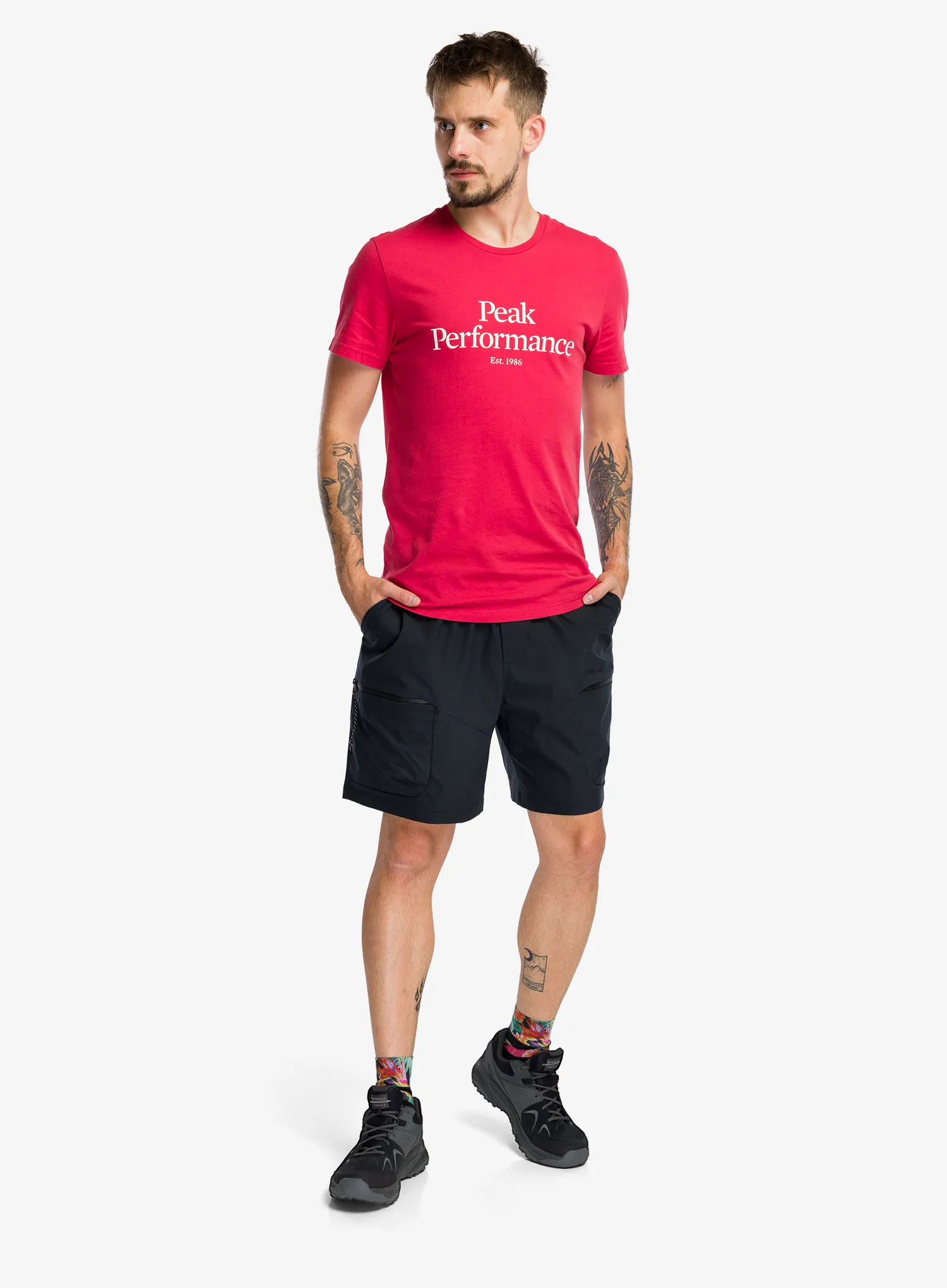 Shorts Peak Performance Outdoor Cargo Shorts - black