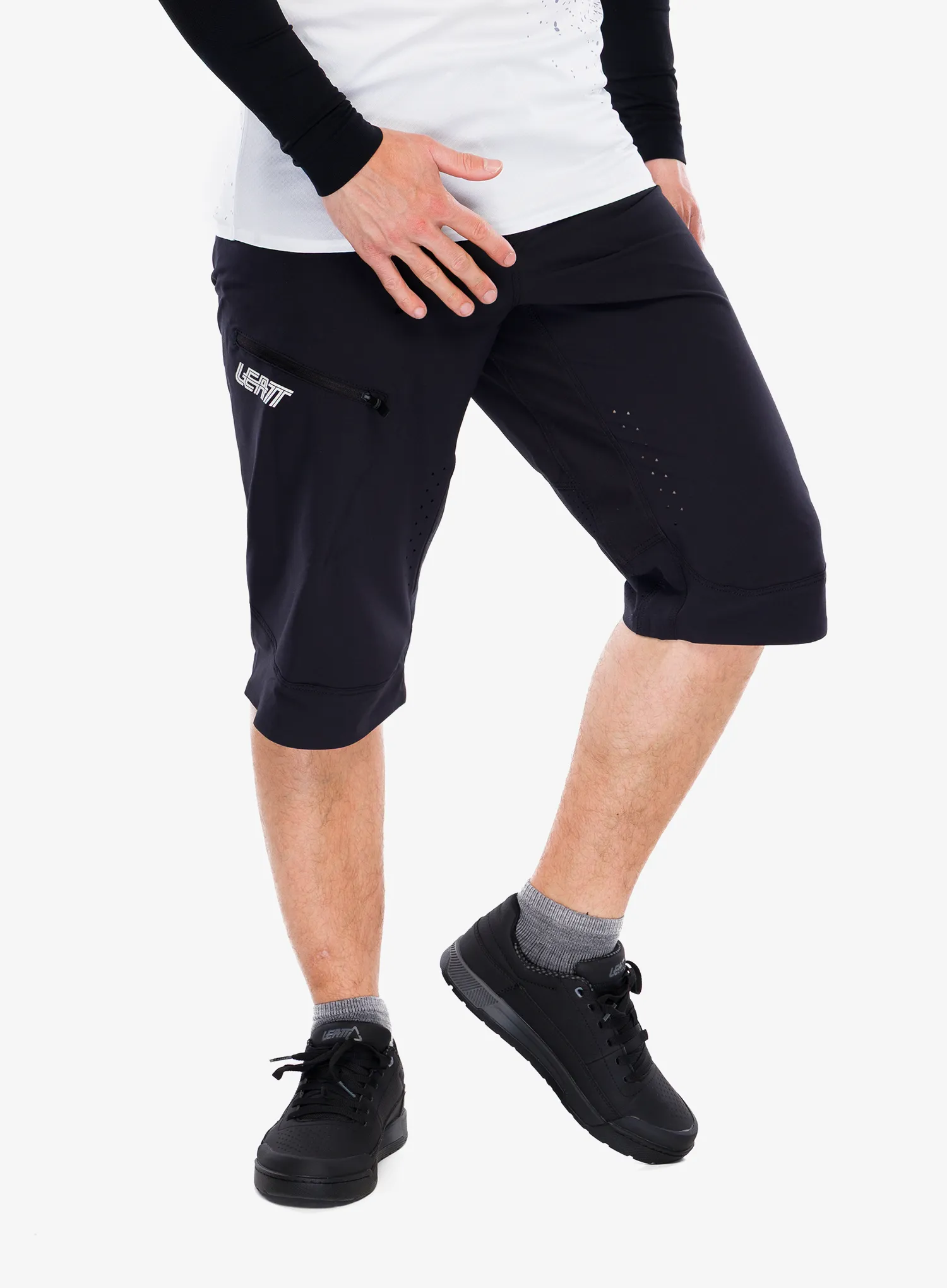 LeattShortsMTBEnduro30_blac6009554021770a.webp