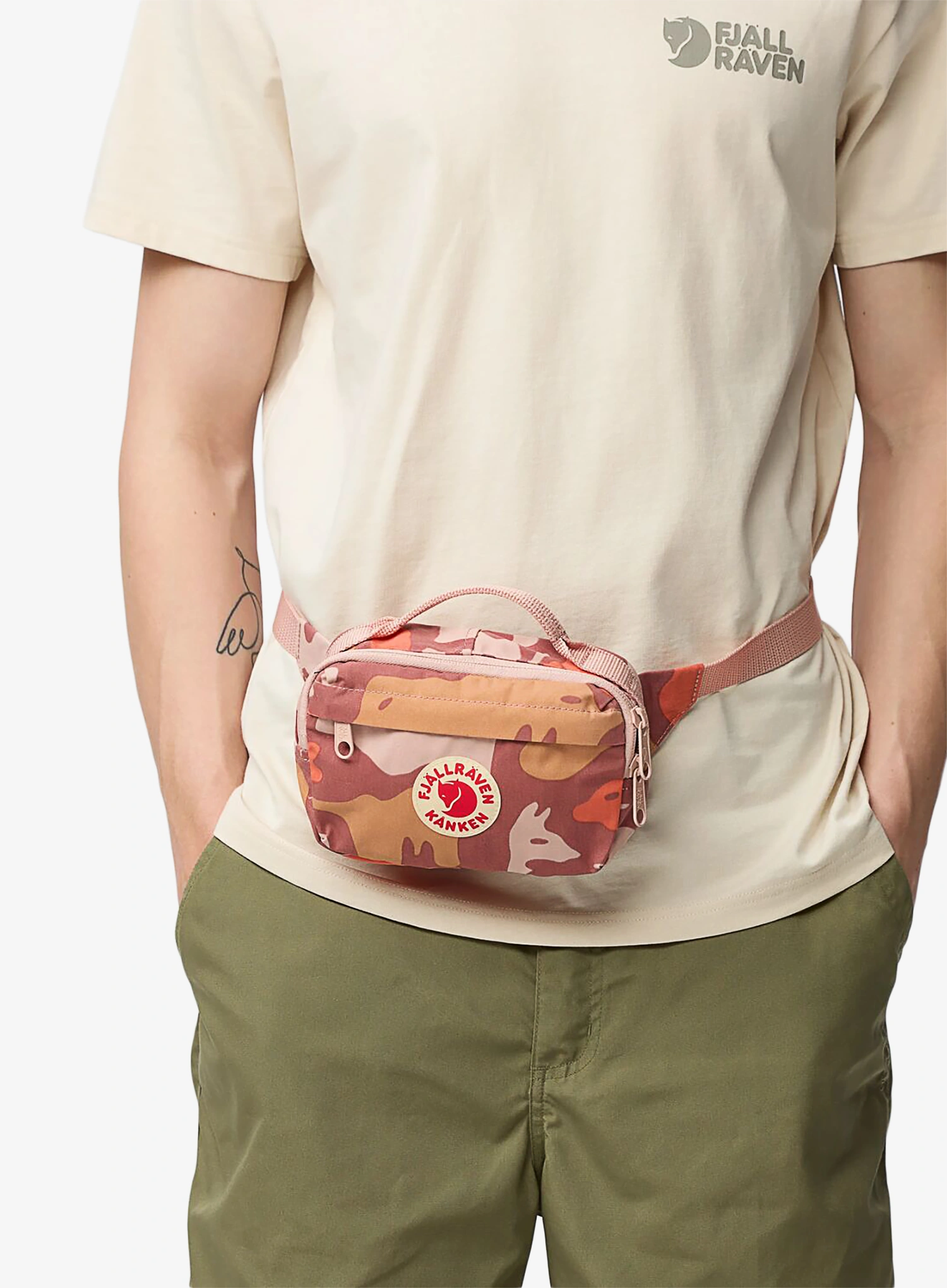 Hüfttasche Fjallraven Kanken Graphics Hip Pack - chalkrose/hidden animals