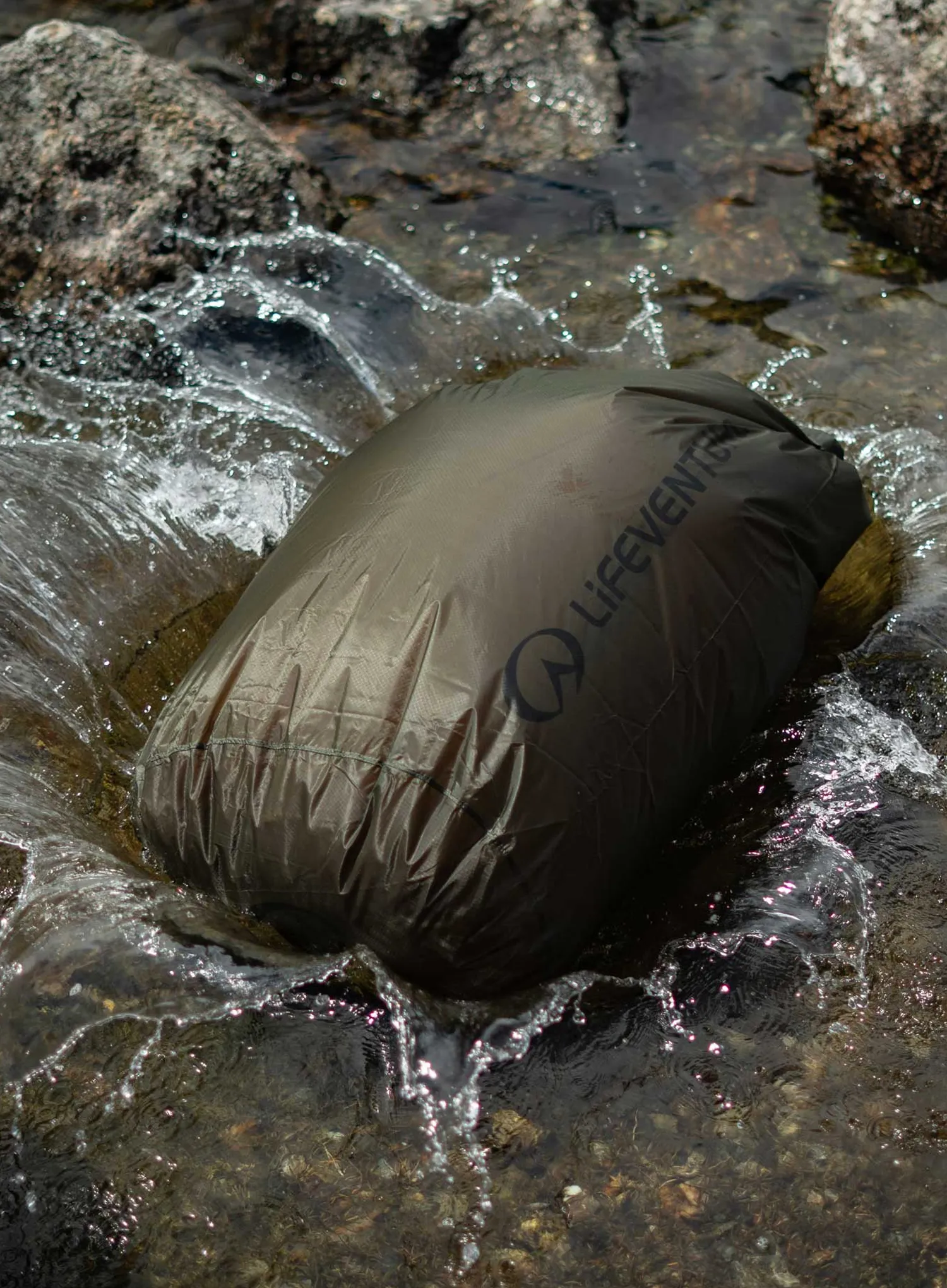 Wasserdichter Packsack Lifeventure Ultralight Dry Bag 25 l - olive